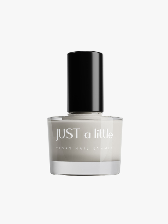 Milk and honey white grays nail polish, cosmoporto